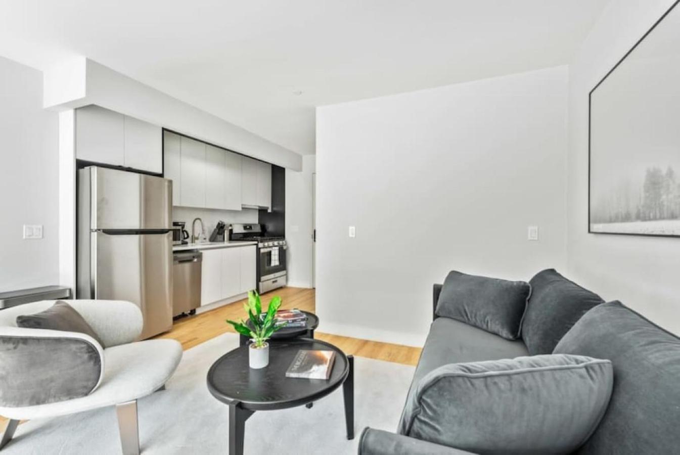 Ferienwohnung Luxe Studio With Charming Juliet Balcony New York Exterior foto