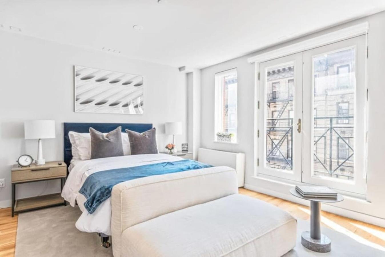 Ferienwohnung Luxe Studio With Charming Juliet Balcony New York Exterior foto